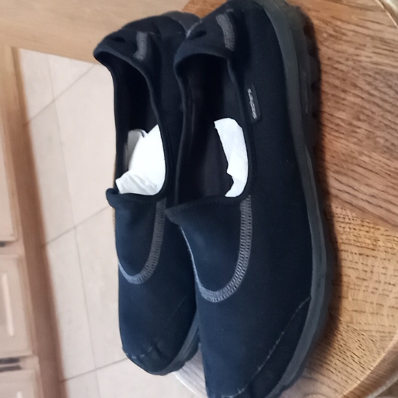 Sketches womens watershoes size 9.5 blk - Picture 2 of 4